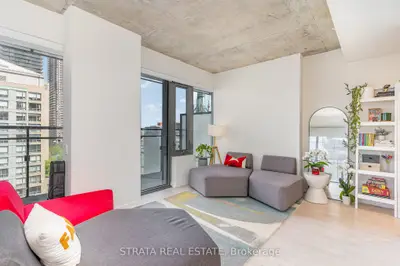 60 Colborne Street 1207, Toronto C08, On M5e 0b7