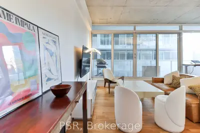 75 Portland Street 523, Toronto C01, On M5v 2m9
