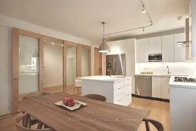 18 Kendal Avenue Main Fl, Toronto C02, On M5r 1l7