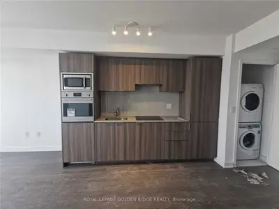 11 Wellesley Street W 3901, Toronto C01, On M4y 1e8