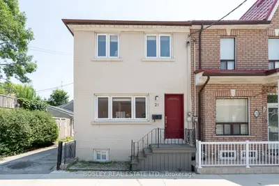 21 Humbert Street, Toronto C01, On M6j 1m7