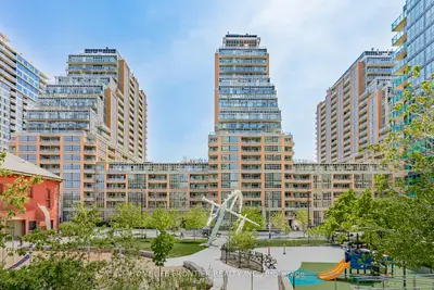 Condo Townhouse in Toronto