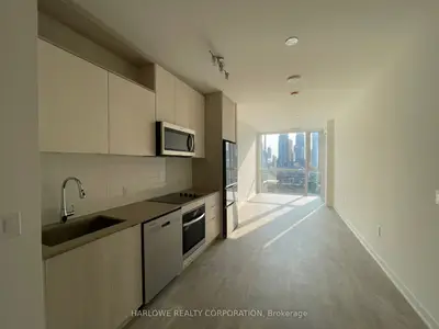 121 Lower Sherbourne Street Ph1949, Toronto C08, On M5a 0w8