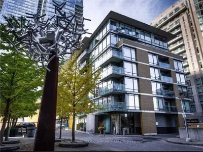 21 Scollard Street 404, Toronto C02, On M5r 1g1