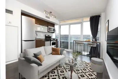 36 Lisgar Street 726e, Toronto C01, On M6j 0c7