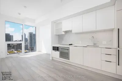 82 Dalhousie Street 3505, Toronto C08, On M5b 1y7