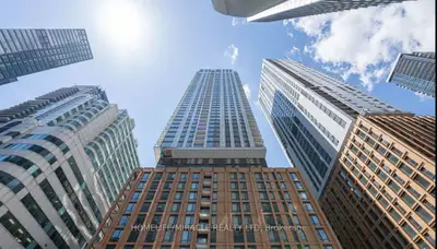 8 Widmer Street 3715, Toronto C01, On M5v 0w6