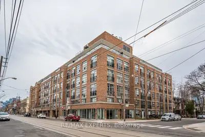 Condo Apartment in Toronto