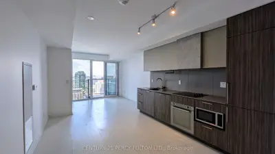 19 Western Battery Road 3308, Toronto C01, On M6k 0e3