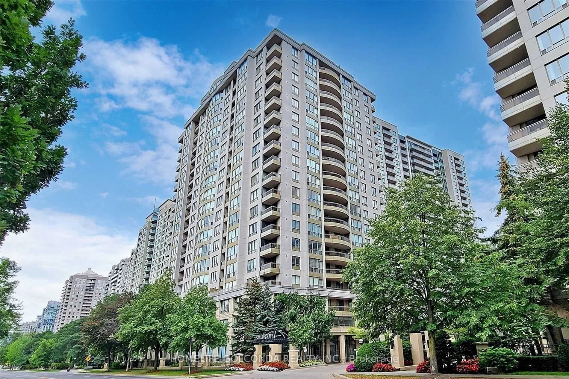 Condo Apartment in Toronto