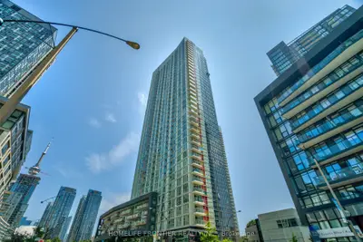 Condo Apartment in Toronto
