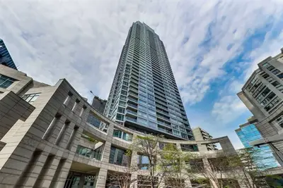 2191 Yonge Street 4609, Toronto C10, On M4s 3h8