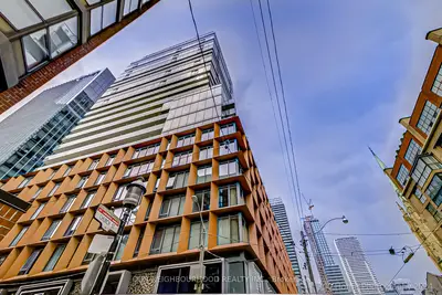 60 Colborne Street 510, Toronto C08, On M5e 1e3