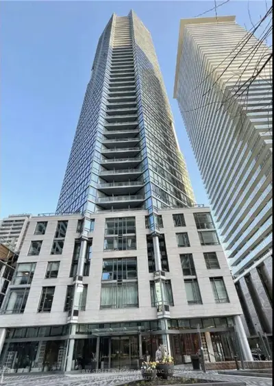 45 Charles Street E 3905, Toronto C08, On M4y 1s2