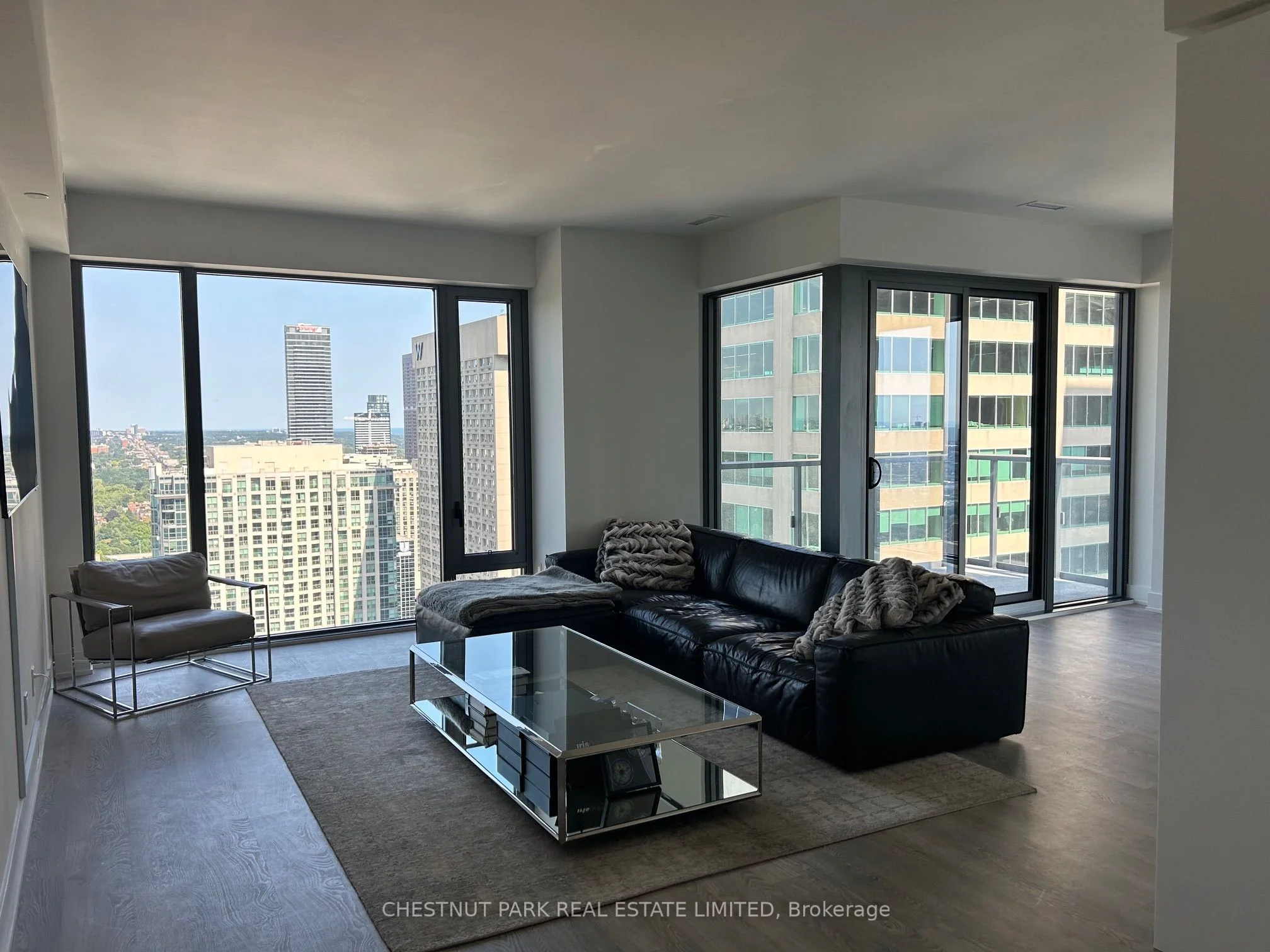 8 Cumberland Street 3406, Toronto C02, On M4w 0b6