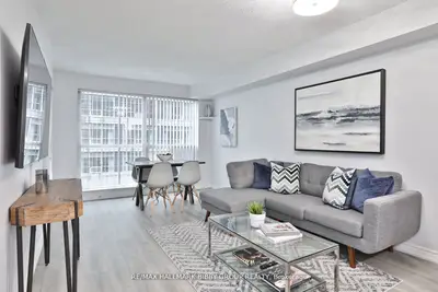 270 Wellington Street W 518, Toronto C01, On M5v 3p5