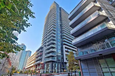 38 Iannuzzi Street 1103, Toronto C01, On M5v 0s2