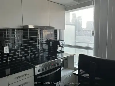365 Church Street 1904, Toronto C08, On M5b 1z9