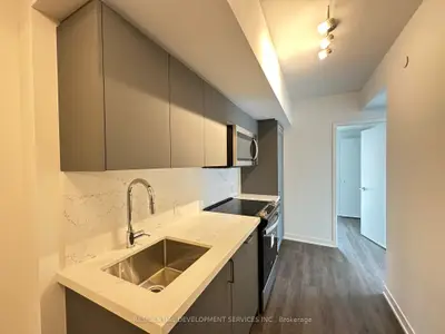 500 Wilson Avenue 428, Toronto C06, On M3h 0e5