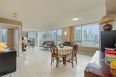 801 Bay Street 1706, Toronto C01, On M5s 1y9