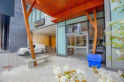 50 Wellesley Street E 2308, Toronto C08, On M4y 0c8