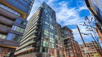 Condo Townhouse in Toronto