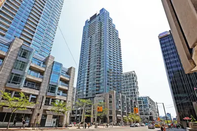 2181 Yonge Street 2411, Toronto C10, On M4s 3h7