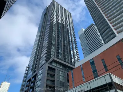295 Adelaide Street 4002, Toronto C01, On M5v 0l4