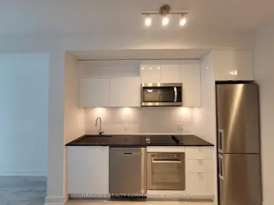121 Lower Sherbourne Street 943 Sw, Toronto C08, On M5a 0w8