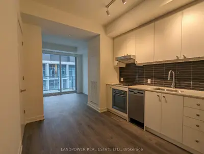 9 Tecumseth Street 1210, Toronto C01, On M5v 0s5