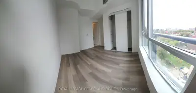 181 Huron Street 803, Toronto C01, On M5t 0c1