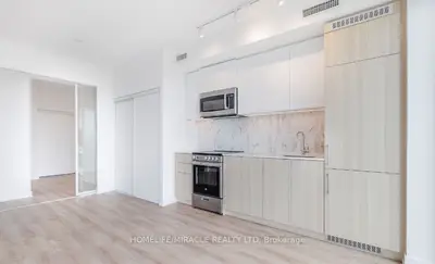 500 Dupont Street 206, Toronto C02, On M6g 0b8