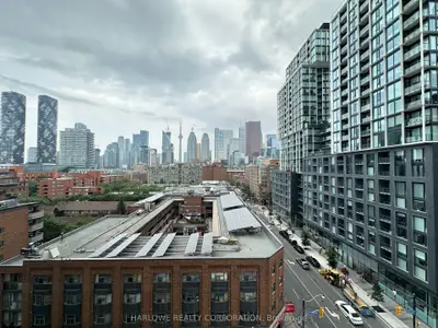 Condo Apartment in Toronto