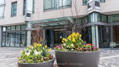 45 Charles Street E 2701, Toronto C08, On M4y 1s2