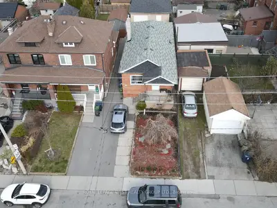 Detached in Toronto