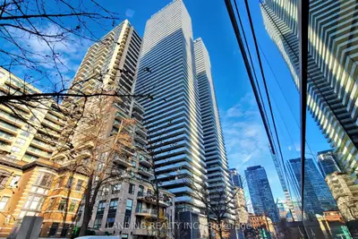 50 Charles Street E 2702, Toronto C08, On M4y 1t1