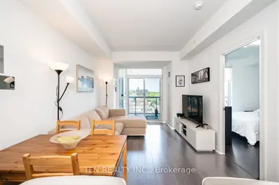 1603 Eglinton Avenue W 716, Toronto C03, On M6e 0a1