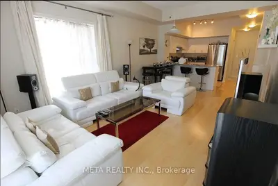 Condo Townhouse in Toronto
