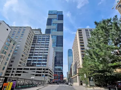7 Grenville Street 3806, Toronto C01, On M4y 0e9