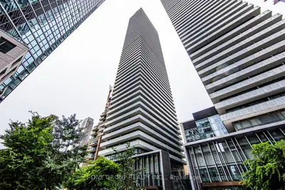 42 Charles Street E 701, Toronto C08, On M4y 0b7