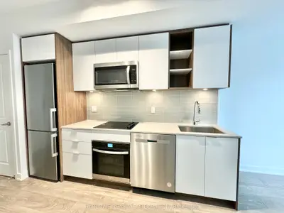 543 Richmond Street W 1025, Toronto C01, On M5v 0w9