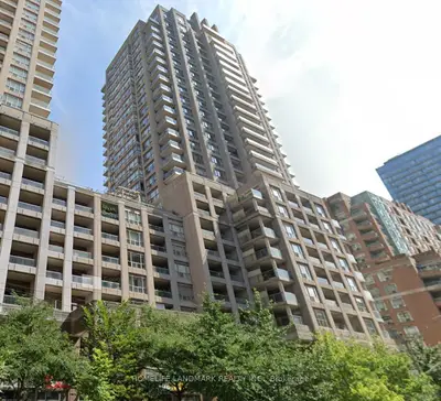 909 Bay Street 1204, Toronto C01, On M5s 3g2