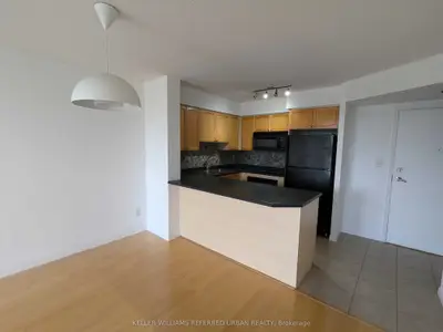 1000 King Street W 702, Toronto C01, On M6k 3n1