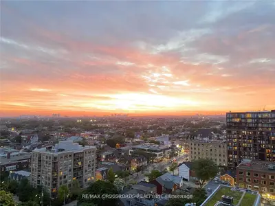 525 Adelaide Street W Lph11, Toronto C01, On M5v 1t6