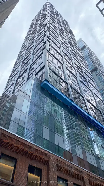 15 Mercer Street 3302, Toronto C01, On M5v 1h2