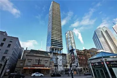 224 King Street W 3005, Toronto C01, On M5h 0a6