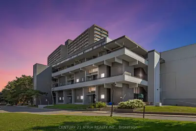 Condo Townhouse in Toronto
