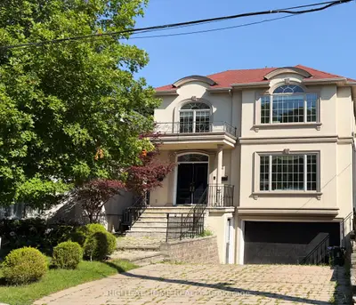 162 Elmwood Avenue, Toronto C14, On M2n 3m4