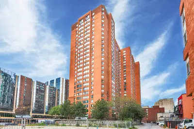 633 Bay Street 503, Toronto C01, On M5g 2g4