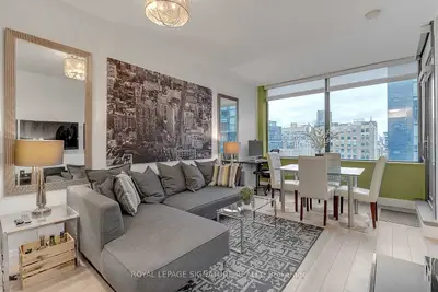 438 King Street W 1315, Toronto C01, On M5v 3t9